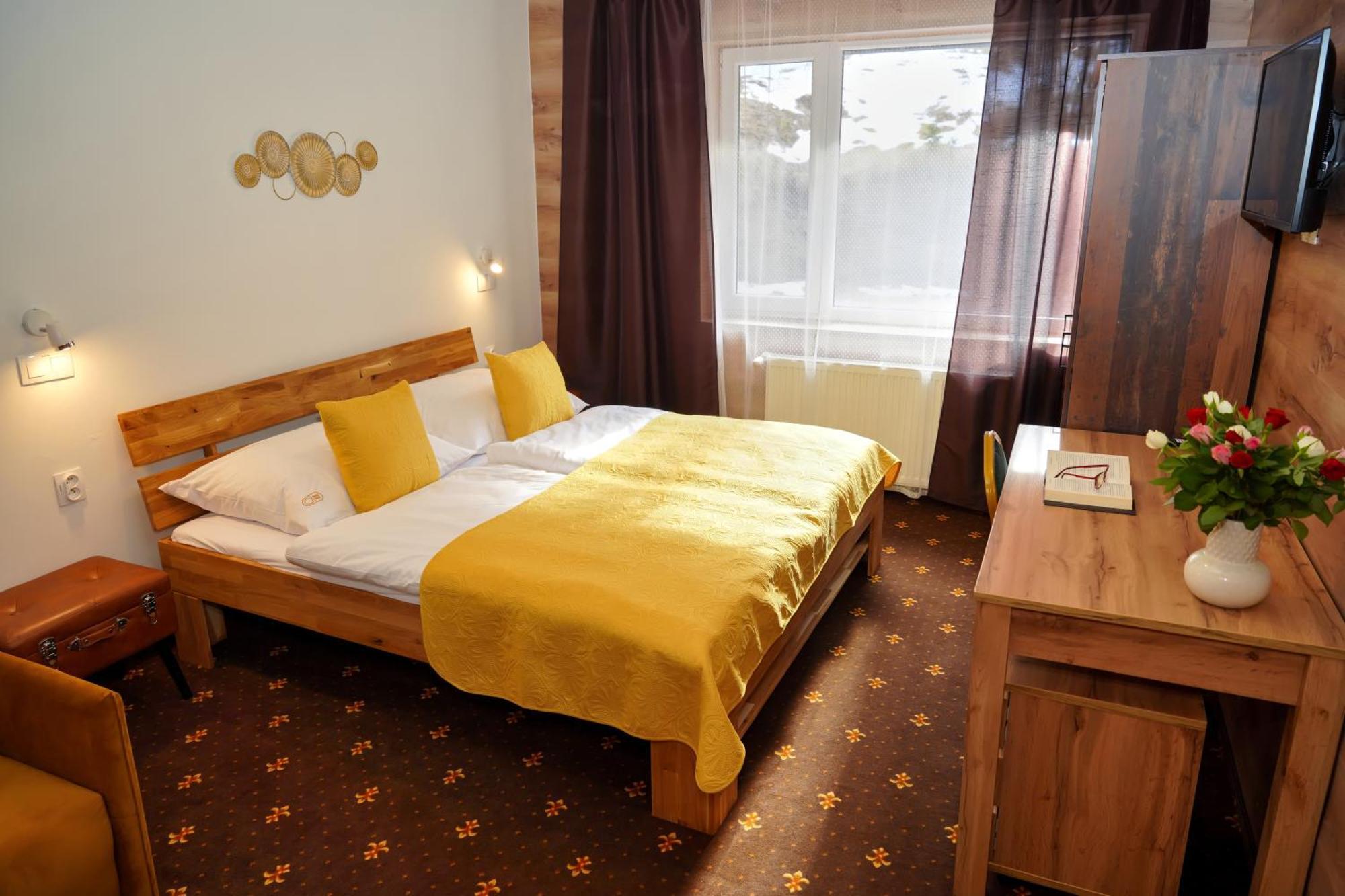 Hotel Raj Dedinky Luaran gambar