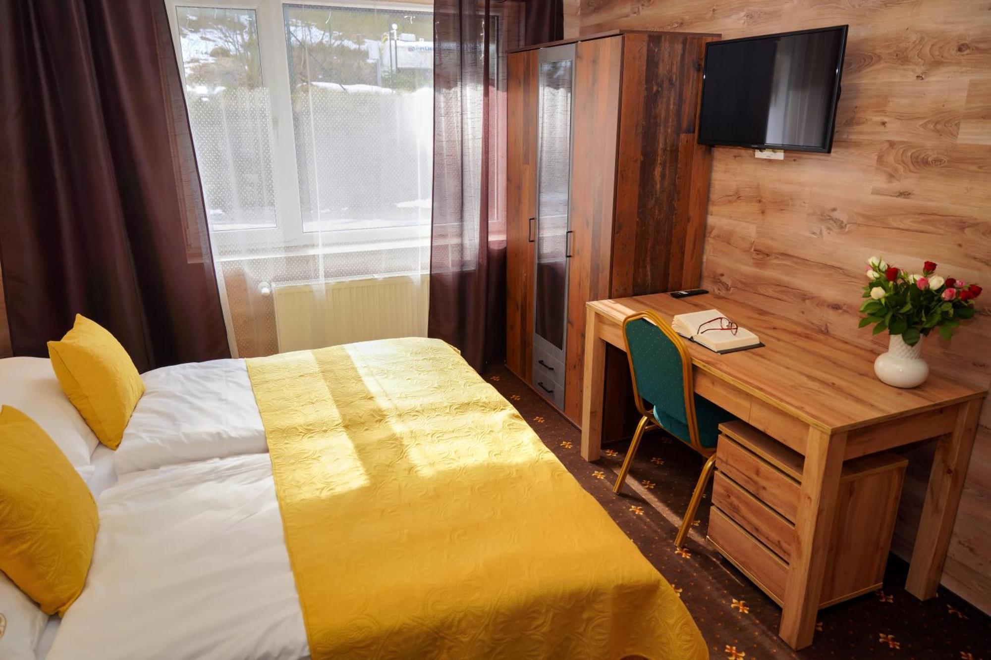 Hotel Raj Dedinky Luaran gambar