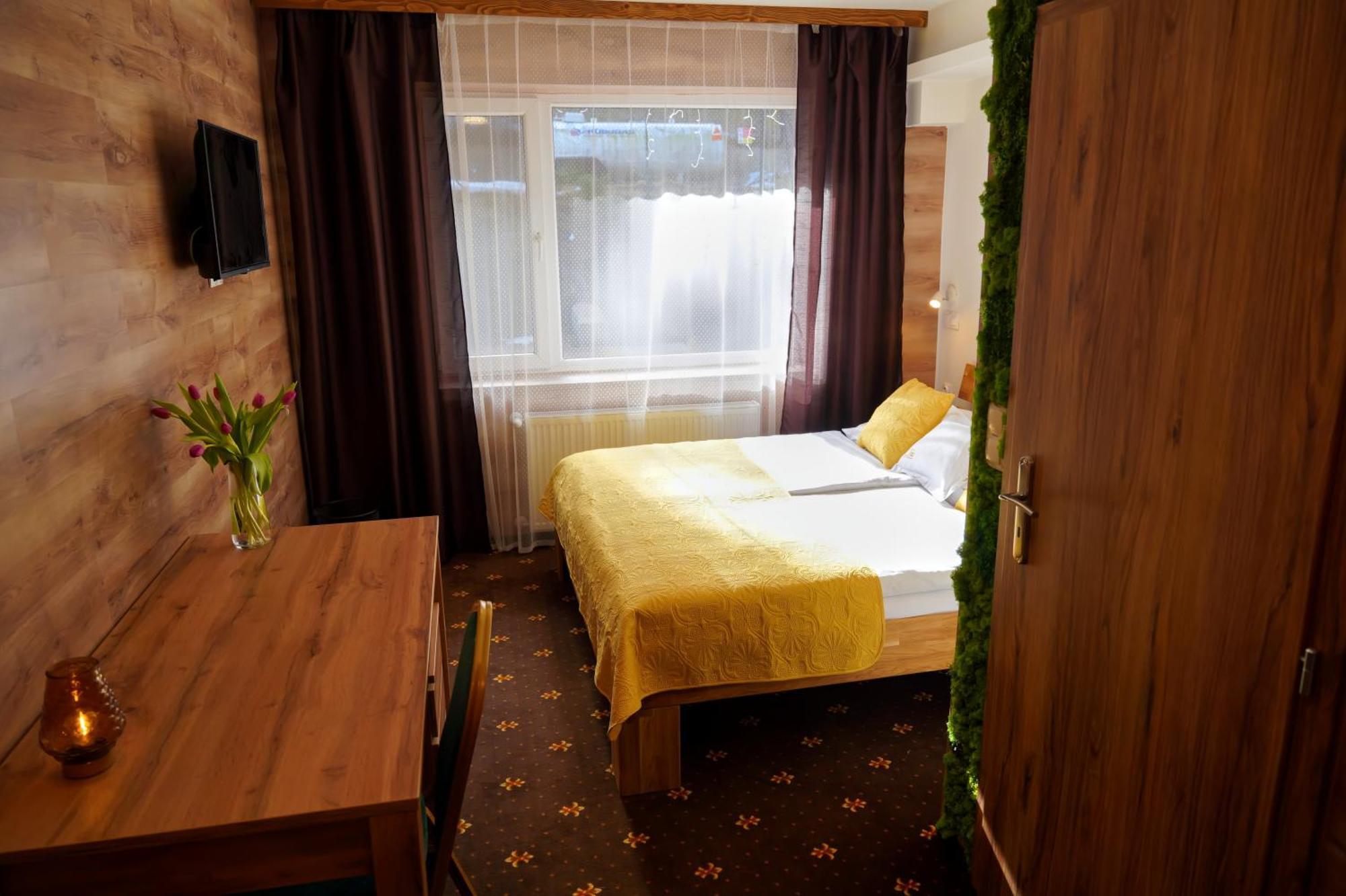 Hotel Raj Dedinky Luaran gambar