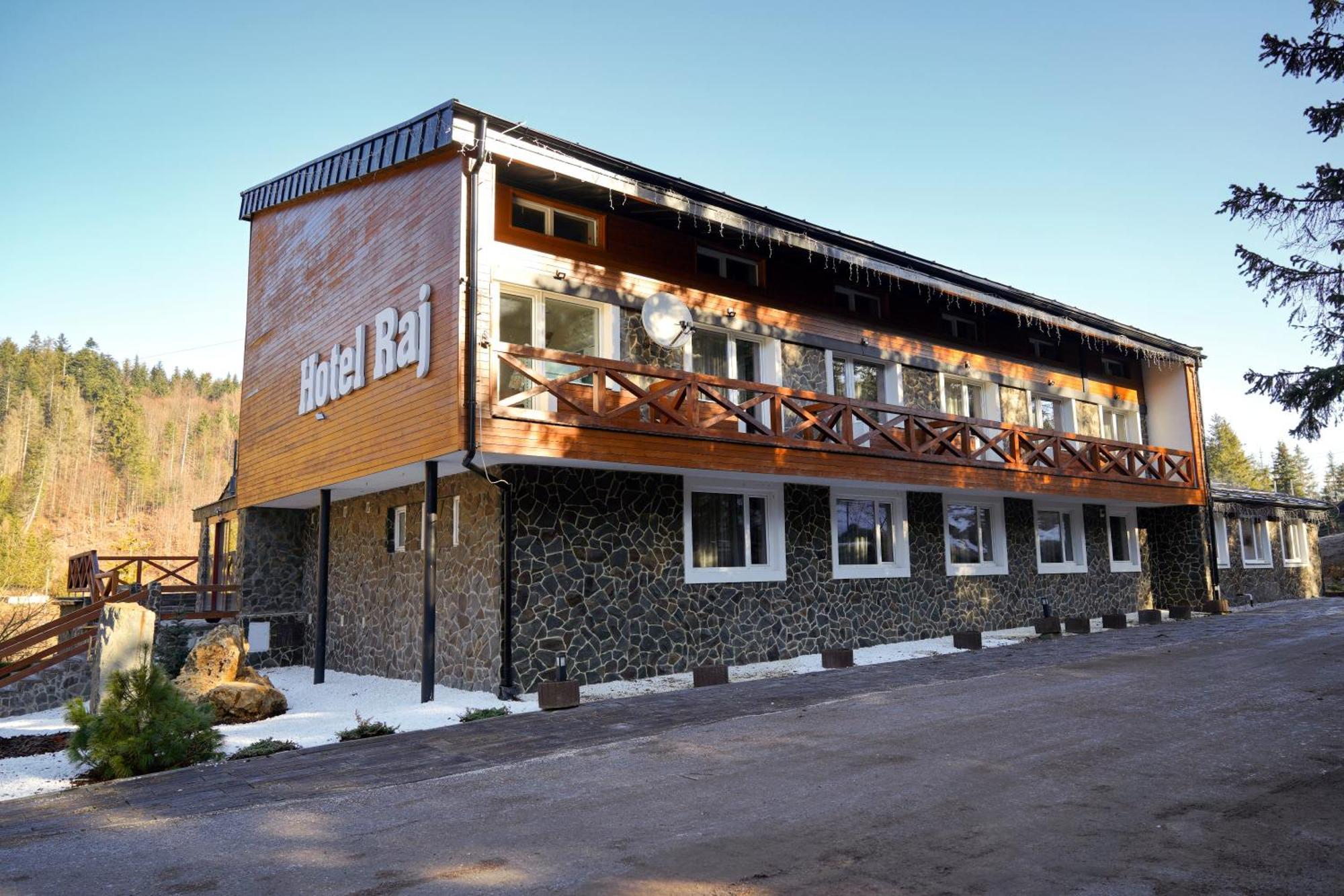 Hotel Raj Dedinky Luaran gambar