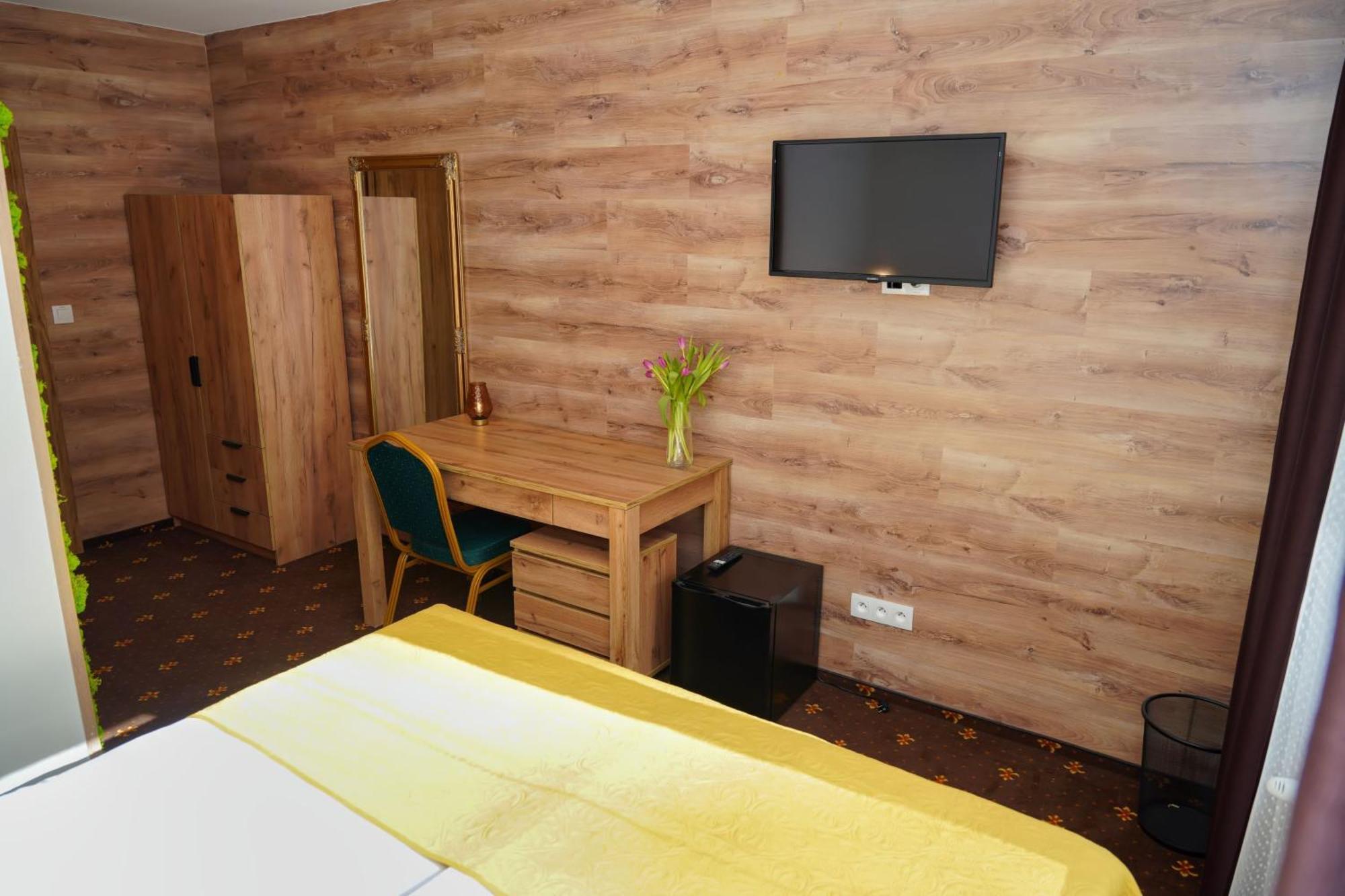 Hotel Raj Dedinky Luaran gambar