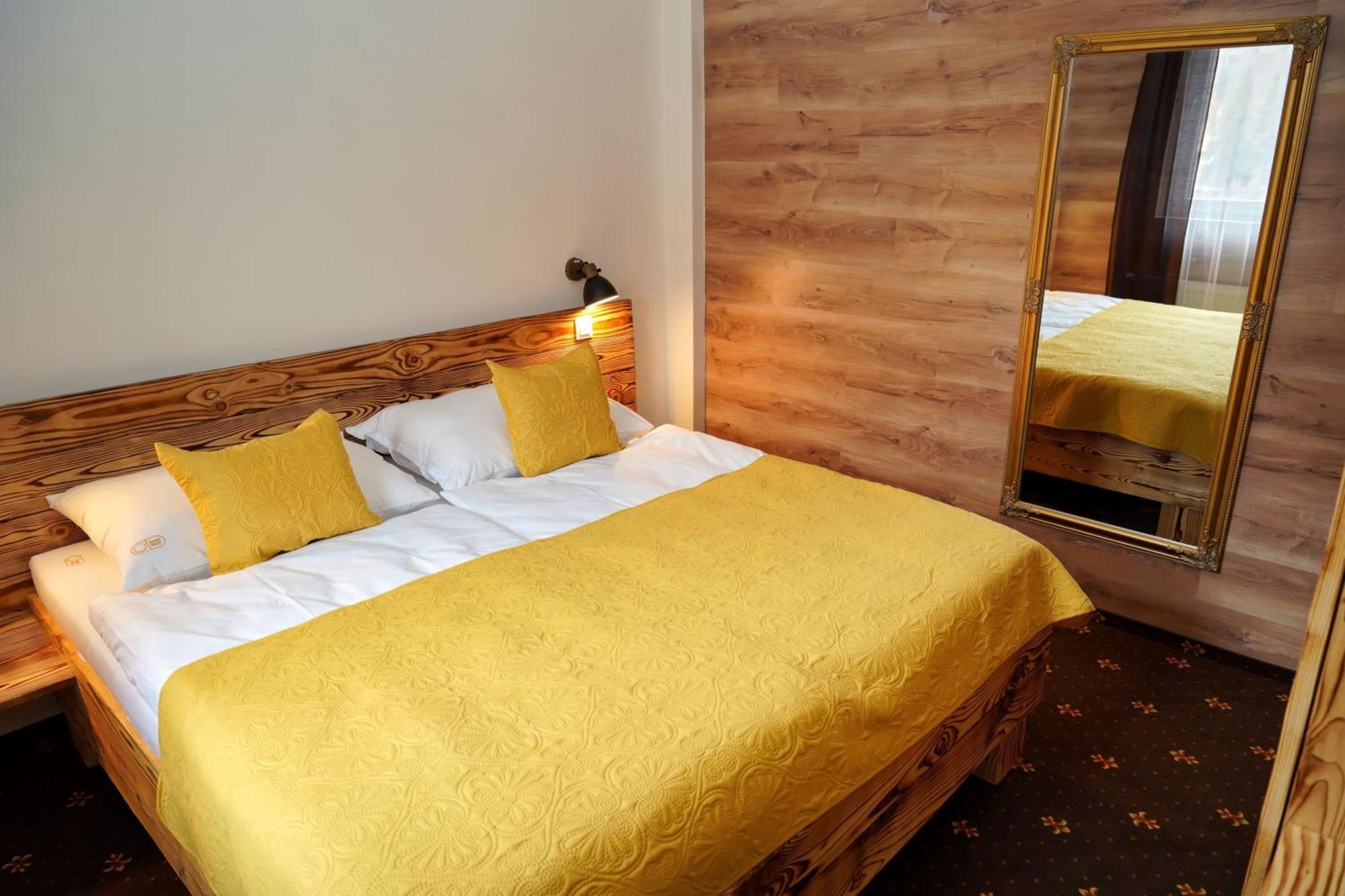 Hotel Raj Dedinky Luaran gambar