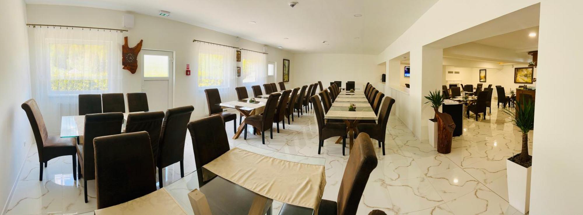 Hotel Raj Dedinky Luaran gambar